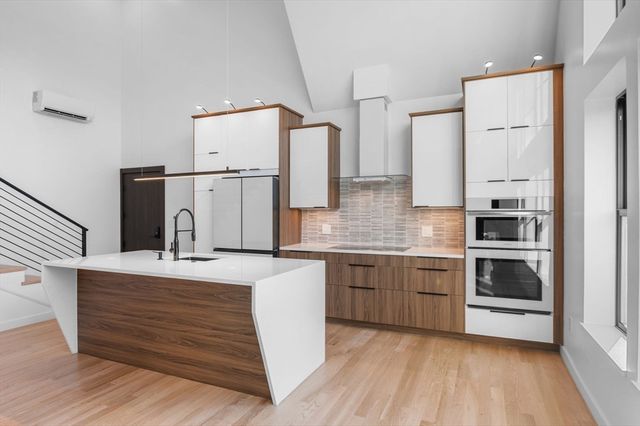 11 Boynton St. 202, Swampscott, MA 01907