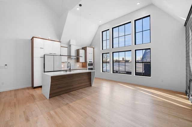 11 Boynton St. 202, Swampscott, MA 01907