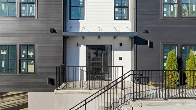 11 Boynton St. 202, Swampscott, MA 01907