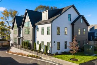 11 Boynton St. 202, Swampscott, MA 01907
