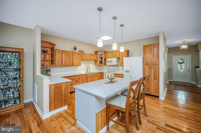 1803 SHENANDOAH CROSSING DR, Gordonsville, VA 22942