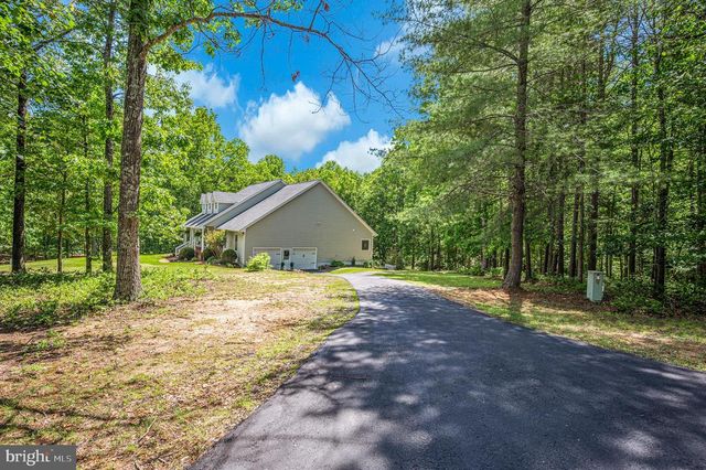 1803 SHENANDOAH CROSSING DR, Gordonsville, VA 22942