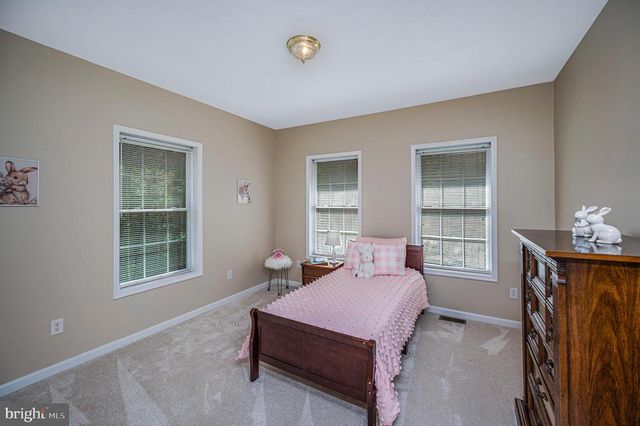 1803 SHENANDOAH CROSSING DR, Gordonsville, VA 22942