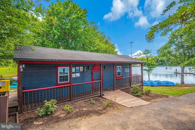 1803 SHENANDOAH CROSSING DR, Gordonsville, VA 22942