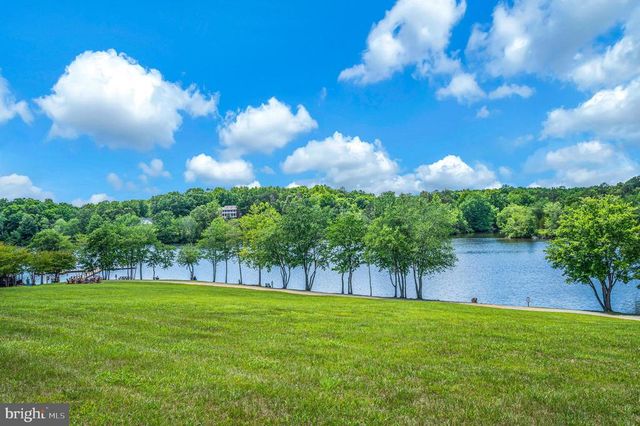 1803 SHENANDOAH CROSSING DR, Gordonsville, VA 22942