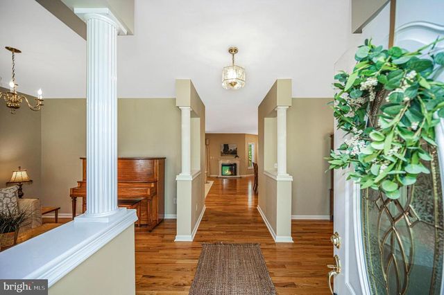 1803 SHENANDOAH CROSSING DR, Gordonsville, VA 22942