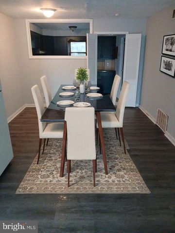 2113 CHURCH LN, Philadelphia, PA 19138