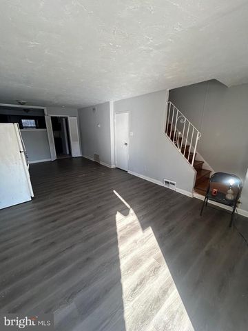 2113 CHURCH LN, Philadelphia, PA 19138