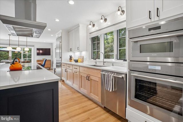 3830 N UPLAND ST, Arlington, VA 22207