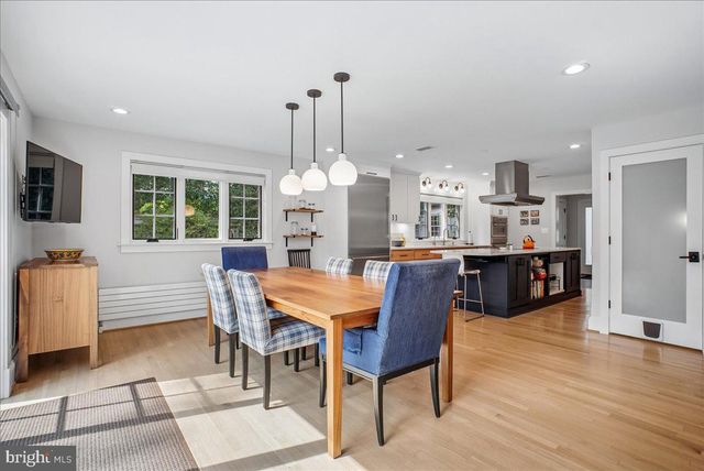 3830 N UPLAND ST, Arlington, VA 22207