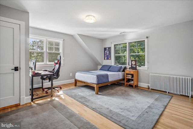 3830 N UPLAND ST, Arlington, VA 22207