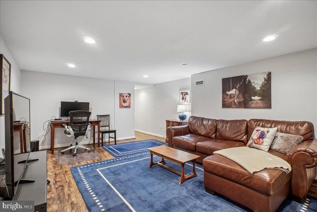 3830 N UPLAND ST, Arlington, VA 22207