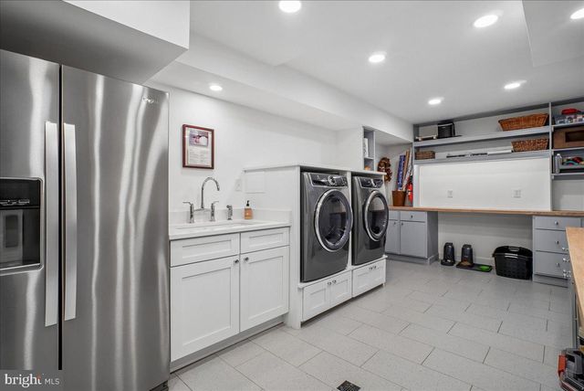 3830 N UPLAND ST, Arlington, VA 22207