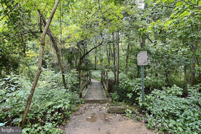 3830 N UPLAND ST, Arlington, VA 22207