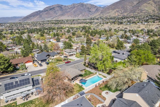 2774 E WILLOW WICK DR, Sandy, UT 84093