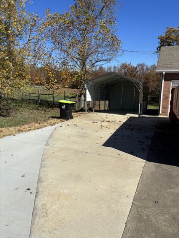 3409 Dailey Rd, Clarksville, TN 37042