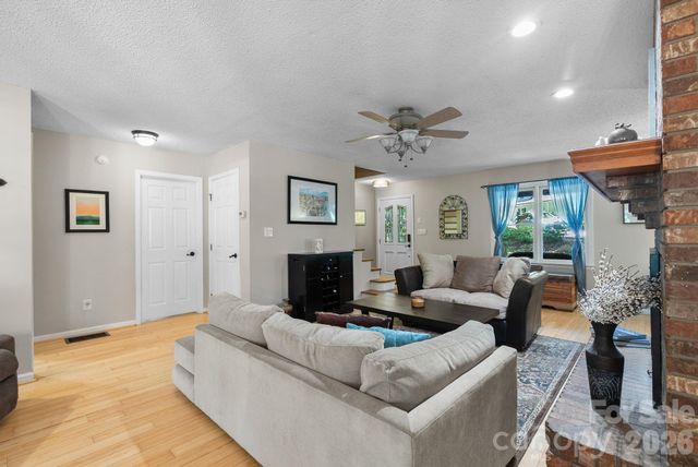 15 Forest Ridge Lane, Weaverville, NC 28787