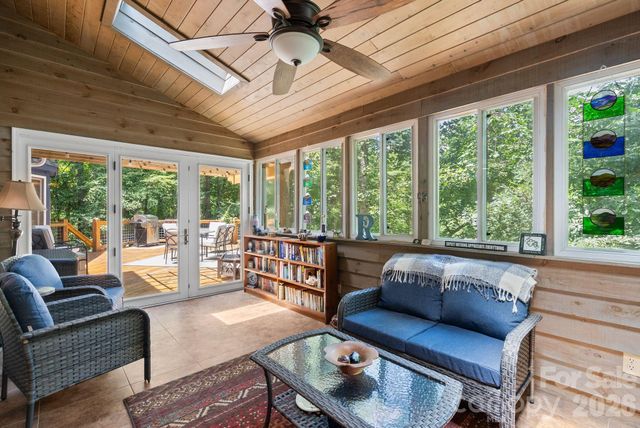 15 Forest Ridge Lane, Weaverville, NC 28787