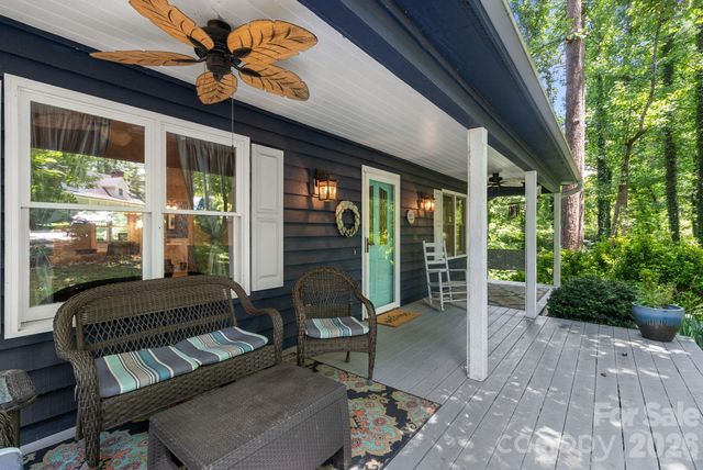 15 Forest Ridge Lane, Weaverville, NC 28787