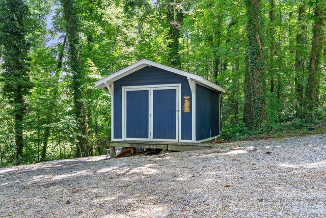 15 Forest Ridge Lane, Weaverville, NC 28787