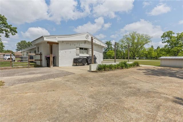 13100 Fort Lake Road, Grand Bay, AL 36541