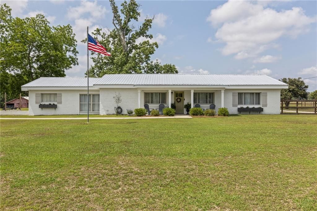 13100 Fort Lake Road, Grand Bay, AL 36541