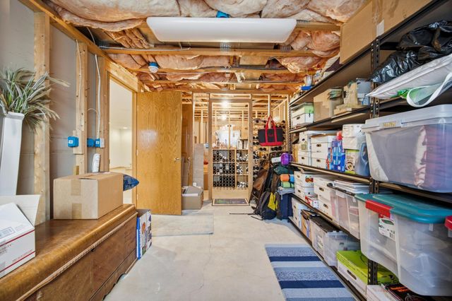 1102 46th Avenue N, Fargo, ND 58102