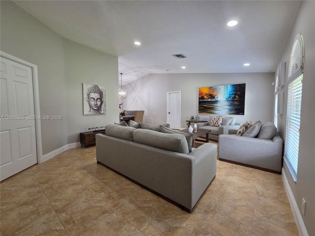12201 NW 2nd Pl, Coral Springs, FL 33071