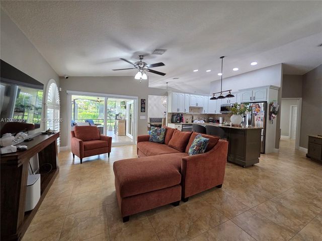 12201 NW 2nd Pl, Coral Springs, FL 33071