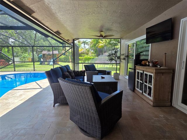 12201 NW 2nd Pl, Coral Springs, FL 33071