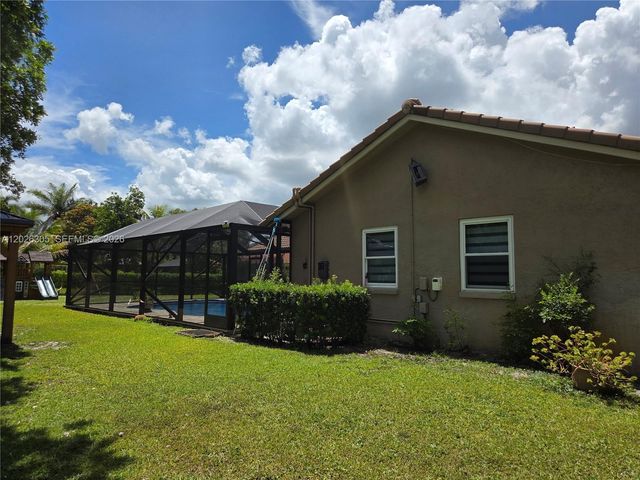 12201 NW 2nd Pl, Coral Springs, FL 33071
