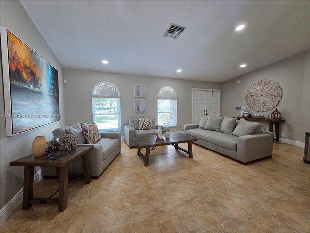 12201 NW 2nd Pl, Coral Springs, FL 33071
