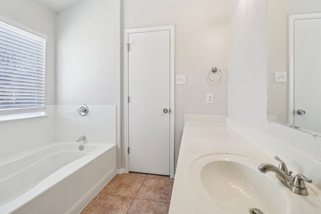 4701 Sea Ridge Drive, Fort Worth, TX 76133