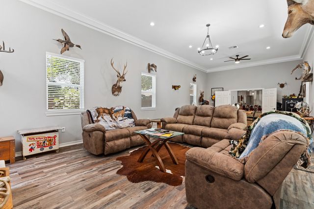 711 South Harrison Street, West, TX 76691