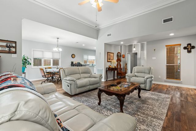 711 South Harrison Street, West, TX 76691