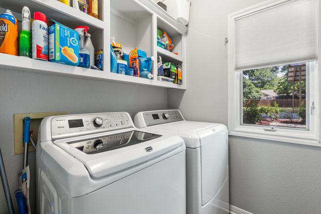 711 South Harrison Street, West, TX 76691
