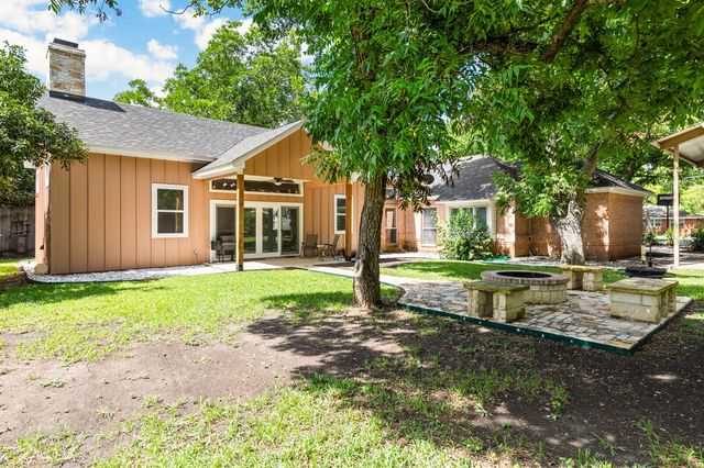711 South Harrison Street, West, TX 76691