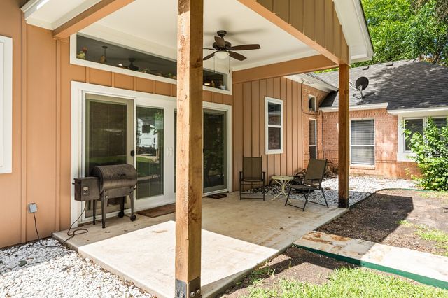 711 South Harrison Street, West, TX 76691