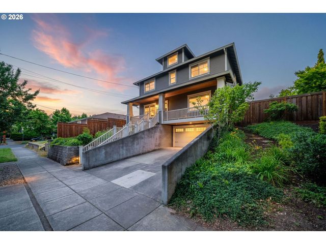 1115 Se MALL St, Portland, OR 97202