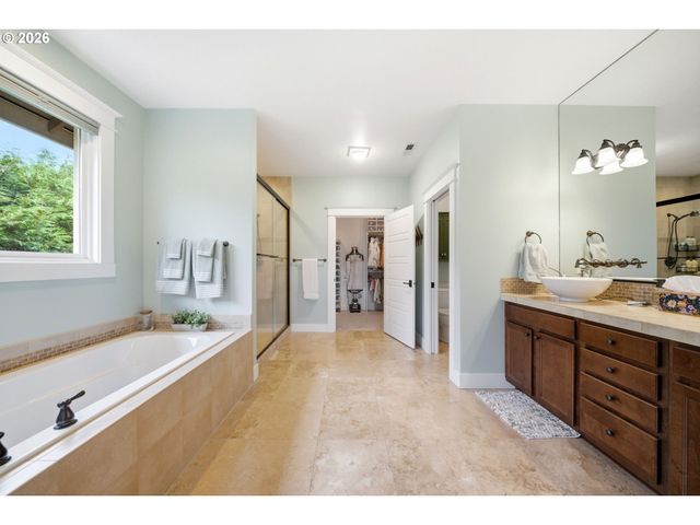 1115 Se MALL St, Portland, OR 97202