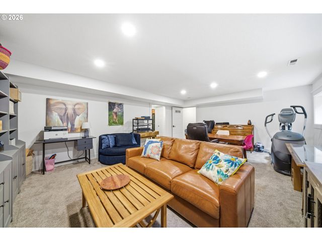 1115 Se MALL St, Portland, OR 97202