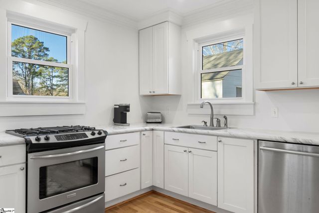 324 Grove Road, Greenville, SC 29605