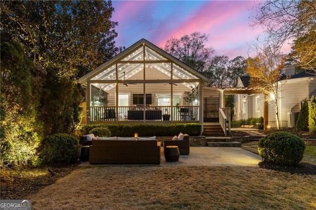 2389 Hurst Drive NE, Atlanta, GA 30305