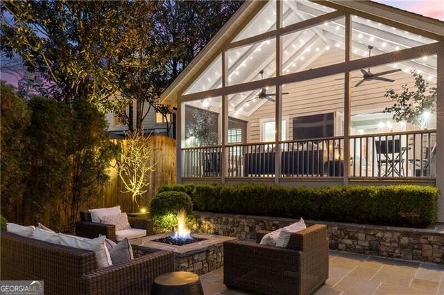 2389 Hurst Drive NE, Atlanta, GA 30305