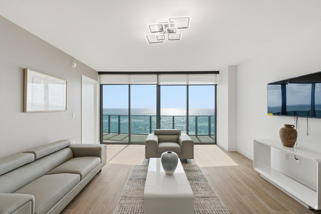 900 N Ocean Boulevard 802, Pompano Beach, FL 33062
