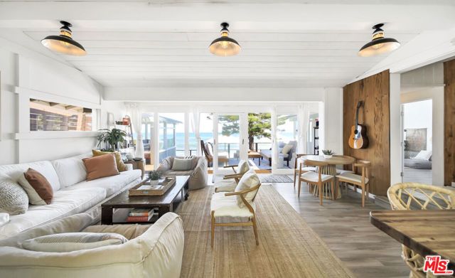 21030 Pacific Coast Highway, Malibu, CA 90265