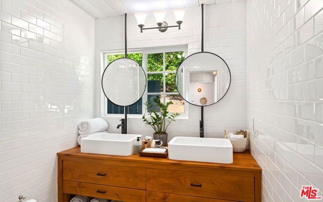 21030 Pacific Coast Highway, Malibu, CA 90265