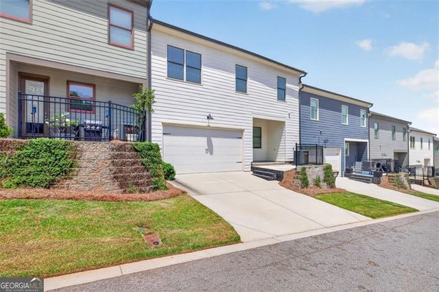 5619 Pine Street, Flowery Branch, GA 30542