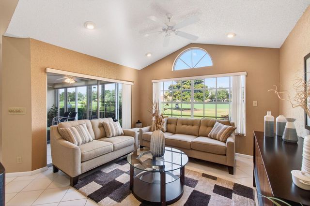 6143 Greenspointe Drive, Boynton Beach, FL 33437