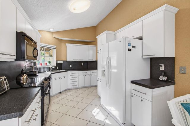 6143 Greenspointe Drive, Boynton Beach, FL 33437